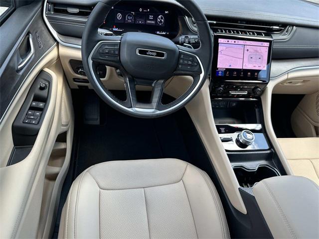 new 2025 Jeep Grand Cherokee car, priced at $45,638