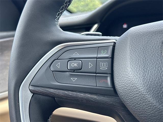 new 2025 Jeep Grand Cherokee car, priced at $45,638
