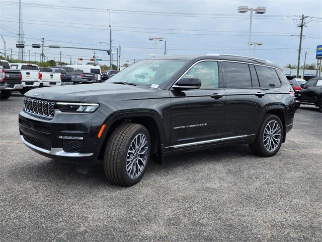 new 2023 Jeep Grand Cherokee L car, priced at $71,203