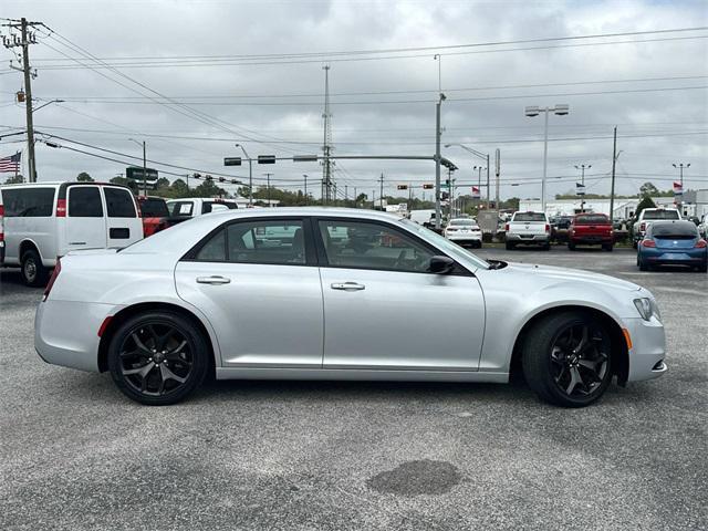 used 2022 Chrysler 300 car, priced at $25,880