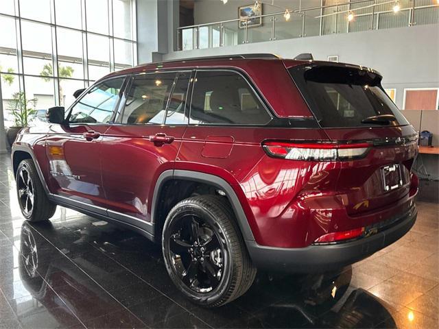 new 2025 Jeep Grand Cherokee car, priced at $49,327