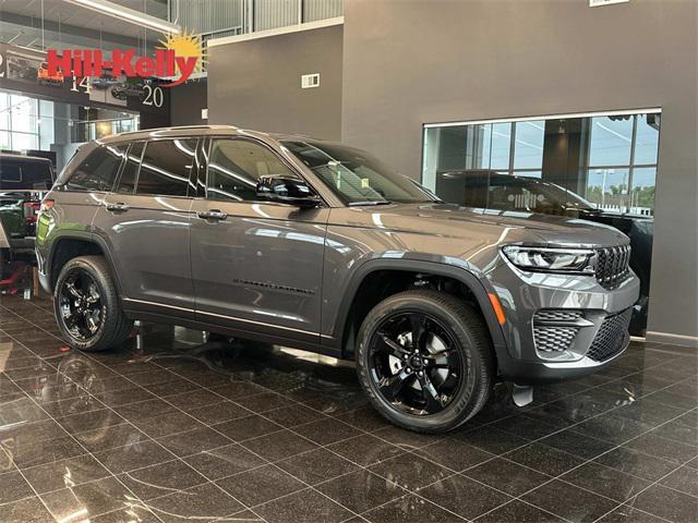 new 2025 Jeep Grand Cherokee car, priced at $45,600