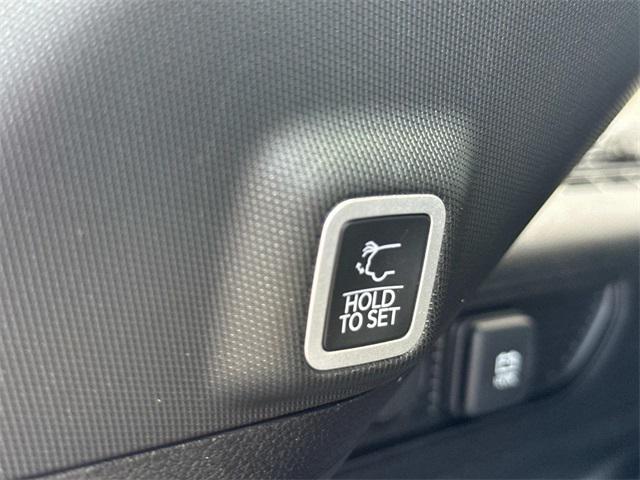 new 2025 Jeep Grand Cherokee car, priced at $44,923