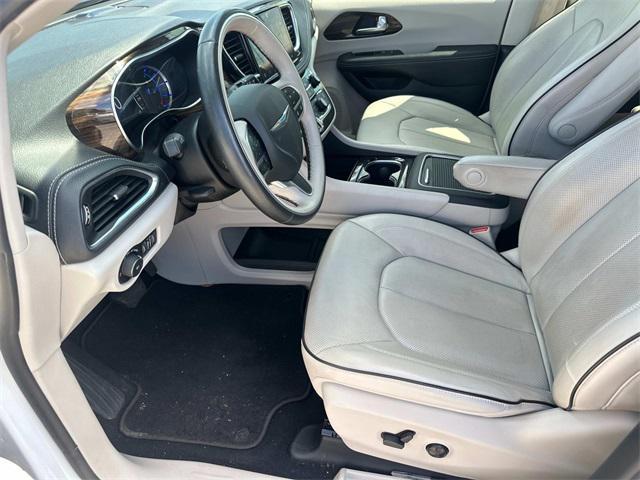 used 2021 Chrysler Pacifica Hybrid car, priced at $26,450