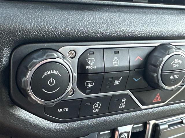 new 2025 Jeep Wrangler car, priced at $51,266