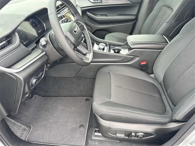 new 2025 Jeep Grand Cherokee L car, priced at $37,939