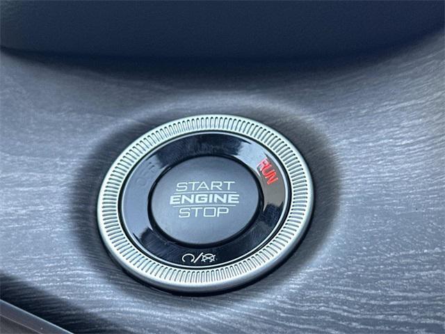 new 2025 Jeep Grand Cherokee car, priced at $47,638