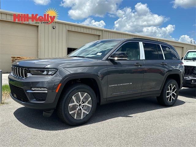 new 2025 Jeep Grand Cherokee car, priced at $51,388