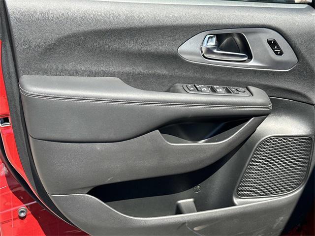 new 2026 Chrysler Pacifica car, priced at $47,580