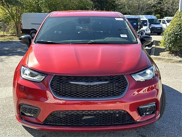 new 2026 Chrysler Pacifica car, priced at $42,380
