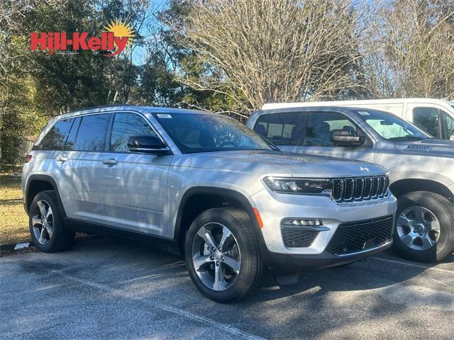 new 2025 Jeep Grand Cherokee car, priced at $49,738