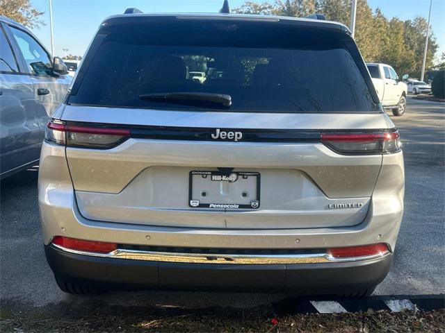 new 2025 Jeep Grand Cherokee car, priced at $49,738