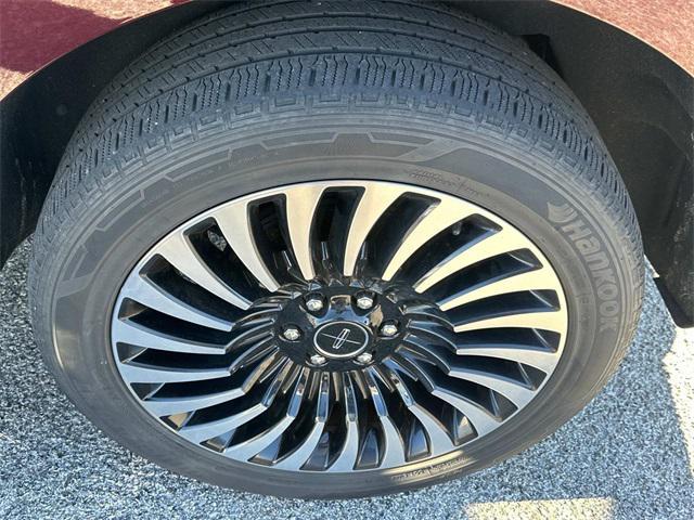 used 2019 Lincoln Navigator car, priced at $34,750