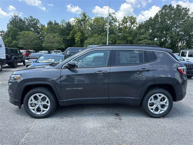 new 2024 Jeep Compass car, priced at $28,360