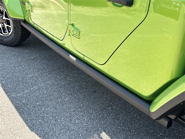 new 2025 Jeep Gladiator car, priced at $56,986