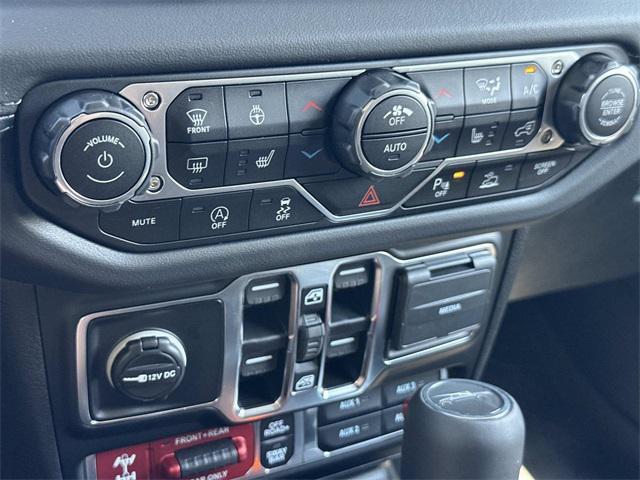 new 2025 Jeep Gladiator car, priced at $56,986