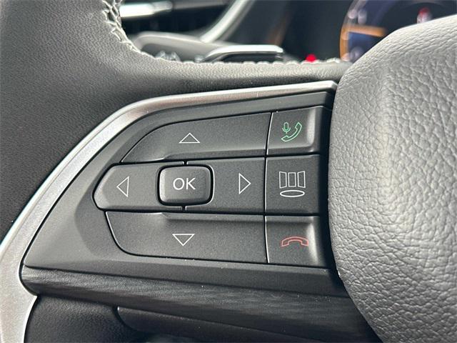 new 2025 Jeep Grand Cherokee car, priced at $42,670
