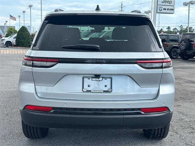 new 2025 Jeep Grand Cherokee car, priced at $42,670