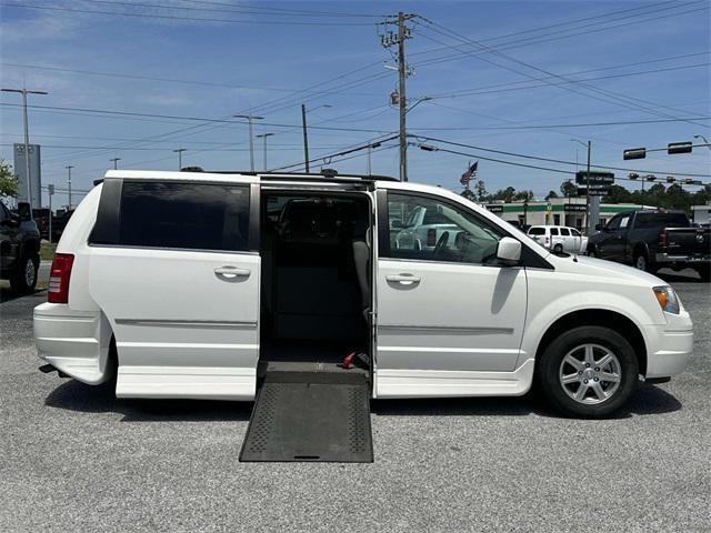 used 2009 Chrysler Town & Country car, priced at $22,750