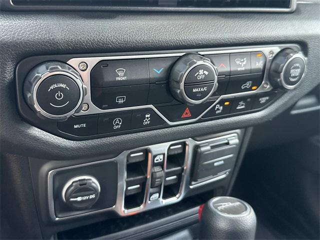 new 2025 Jeep Gladiator car, priced at $47,323