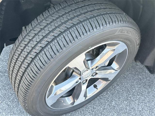 new 2025 Jeep Grand Cherokee L car, priced at $50,801