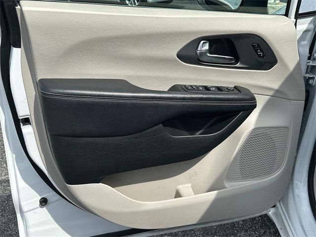 used 2023 Chrysler Pacifica car, priced at $26,980