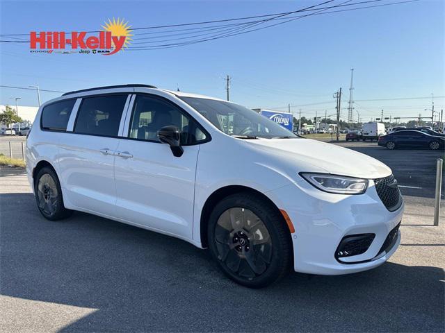 new 2026 Chrysler Pacifica car, priced at $50,384