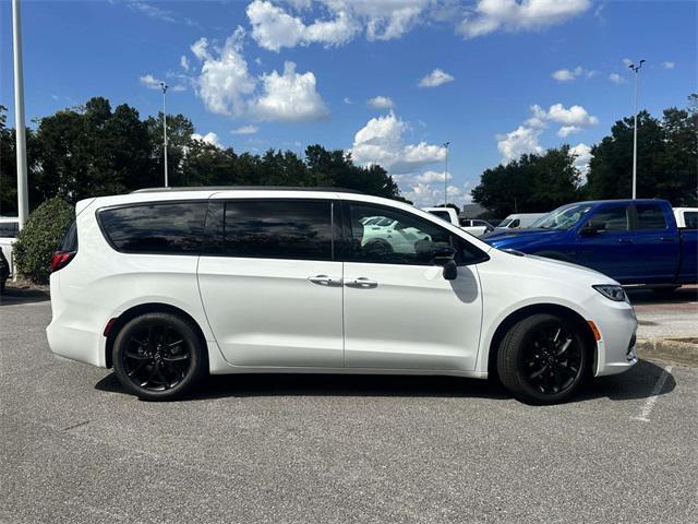 new 2026 Chrysler Pacifica car, priced at $50,384