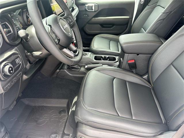 new 2025 Jeep Gladiator car, priced at $48,388