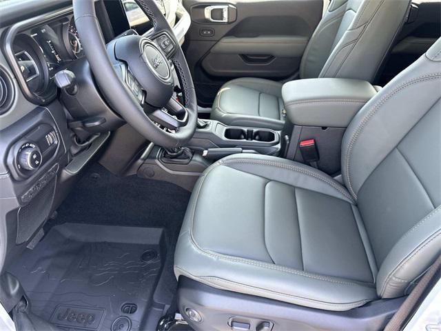 new 2025 Jeep Gladiator car, priced at $50,387