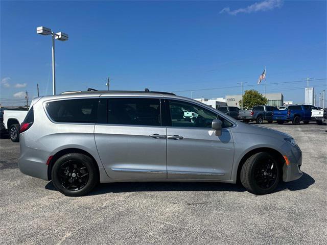 used 2017 Chrysler Pacifica car, priced at $15,750