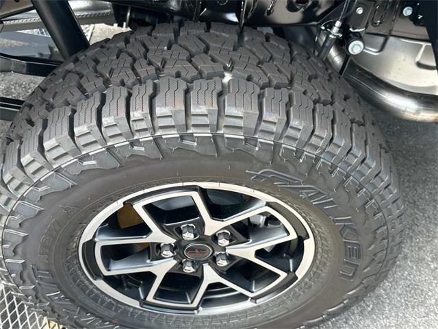 new 2025 Jeep Gladiator car, priced at $55,975