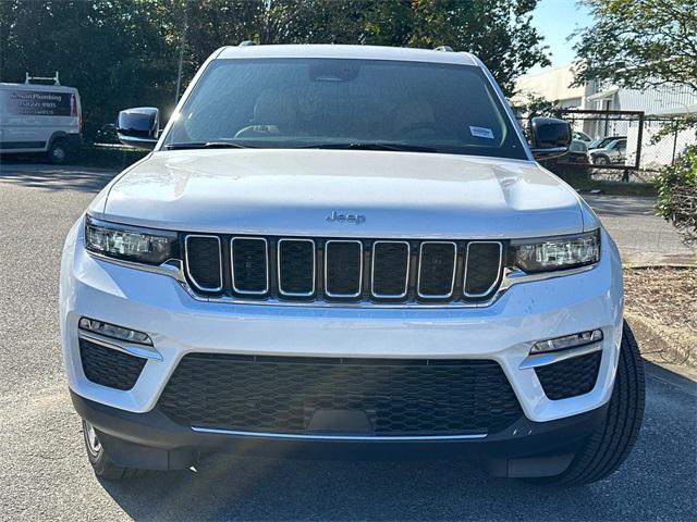 new 2024 Jeep Grand Cherokee car, priced at $43,996