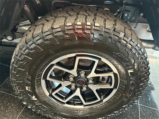 new 2025 Jeep Gladiator car, priced at $51,080