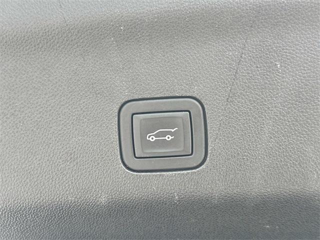used 2023 Chevrolet Suburban car, priced at $44,500