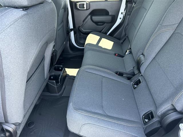 new 2025 Jeep Gladiator car, priced at $41,899