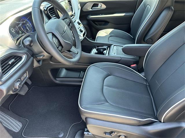 new 2026 Chrysler Pacifica car, priced at $54,548