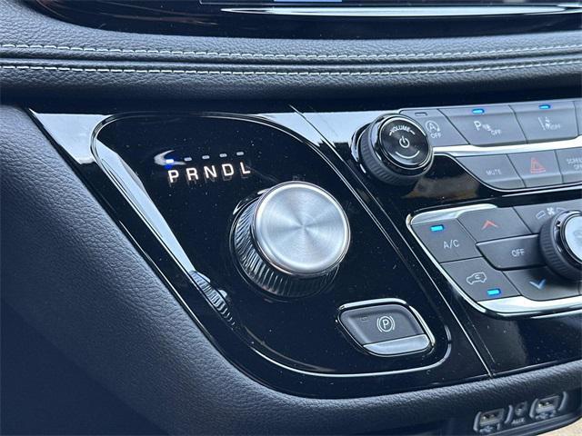 new 2025 Chrysler Pacifica car, priced at $44,014