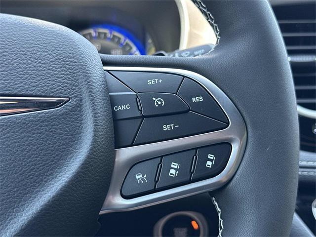 new 2025 Chrysler Pacifica car, priced at $44,014