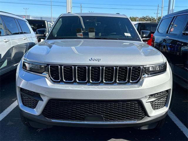 new 2025 Jeep Grand Cherokee car, priced at $39,318