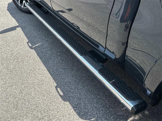 new 2025 Ram 1500 car, priced at $58,047