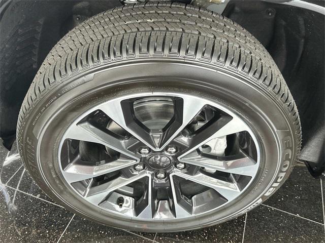 new 2025 Jeep Grand Cherokee car, priced at $56,061