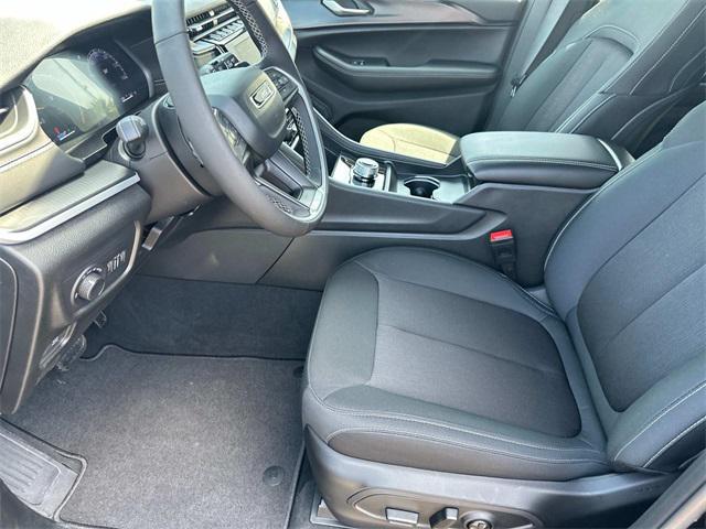 new 2025 Jeep Grand Cherokee L car, priced at $41,298