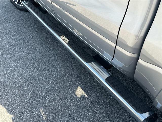 new 2025 Ram 1500 car, priced at $56,642