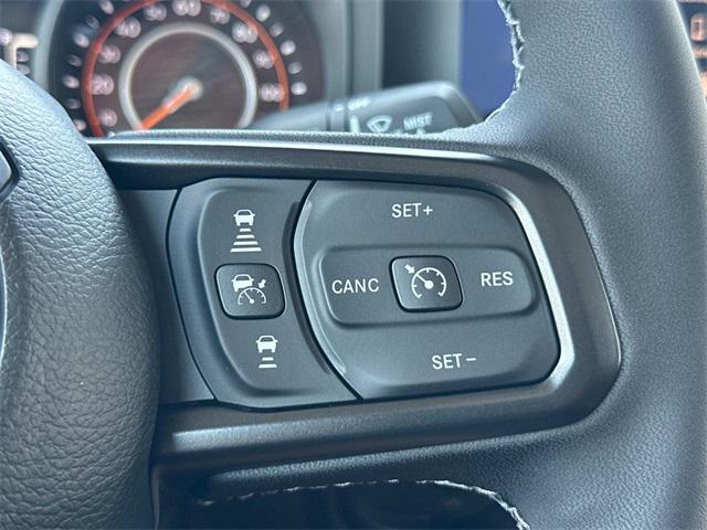 new 2025 Jeep Gladiator car, priced at $52,218
