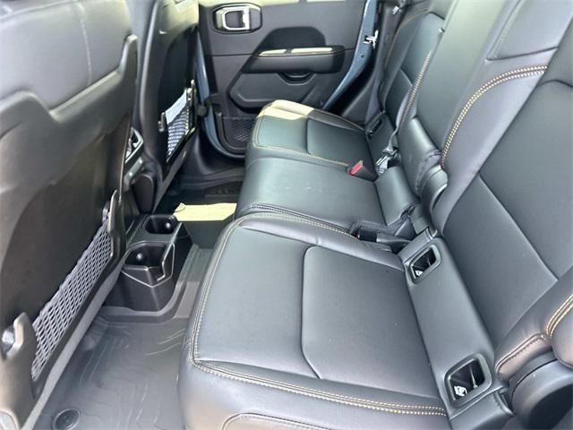 new 2025 Jeep Gladiator car, priced at $52,218