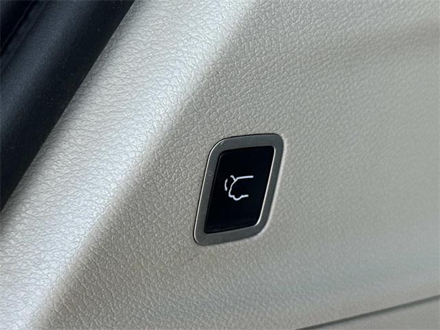 used 2020 Chrysler Pacifica car, priced at $19,150