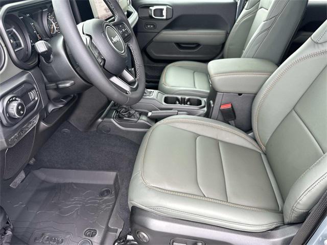 new 2025 Jeep Gladiator car, priced at $56,957