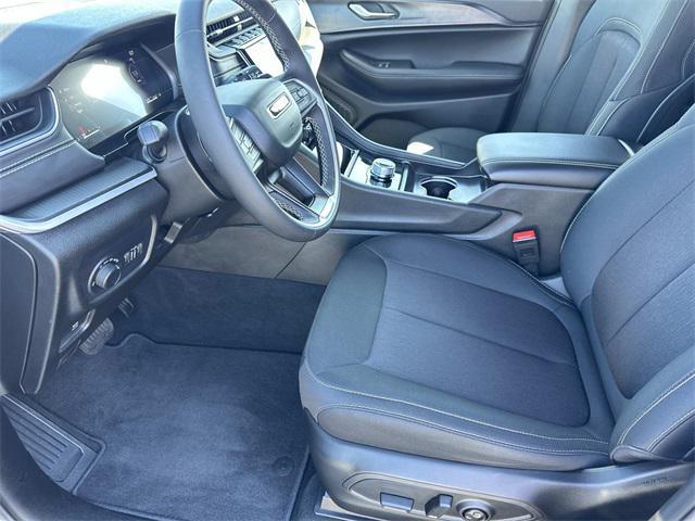 used 2025 Jeep Grand Cherokee L car, priced at $34,980