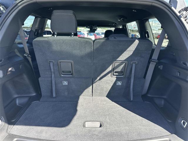 used 2025 Jeep Grand Cherokee L car, priced at $34,980